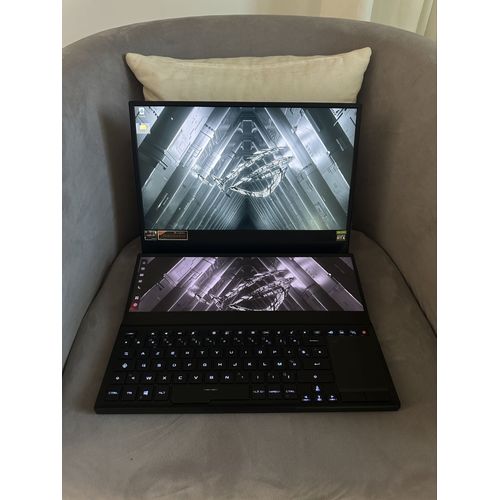 ASUS ROG ZEPHYRUS DUO 15