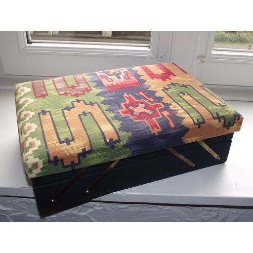 Boite À Ouvrage Ou À Couture Ancienne Vintage  Longueur 32.5c Largeur 22cm Hauteur10cm.