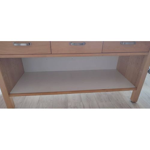 Meuble en bois massif Ikea