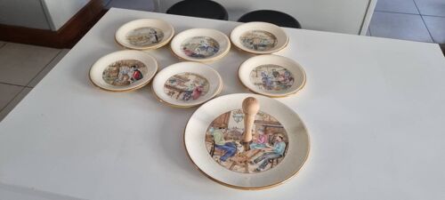 Ensemble Assiettes Et Plat À Fromage Vintage