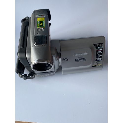 Camescope Panasonic NV-DS5 MiniDV/Carte SD Ecran LCD 3.8"