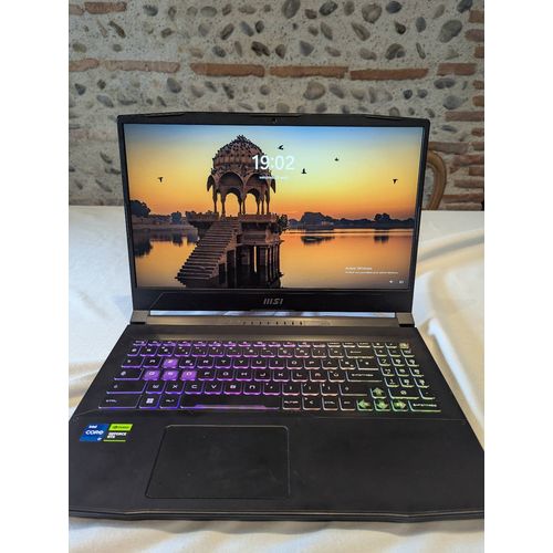 PC Portable Gaming MSI KATANA 15 B12VGK-243XFR