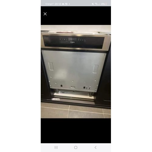 Lave vaisselle encastrable wiherpool jamais servi. Car erreur de modèle notamment la facade