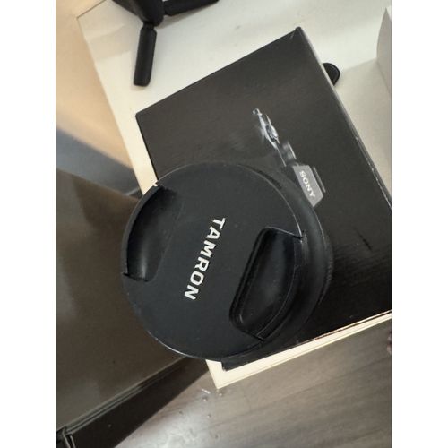 Objectif pour Hybride PleinFormat Tamron 70-180mm F/2.8Di Ill VXD Sony E-Mount