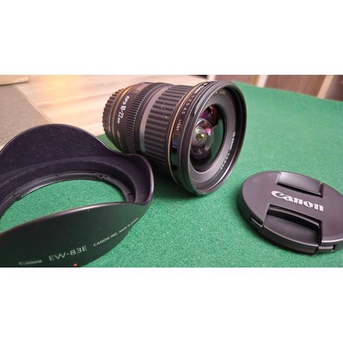 Objectif Canon 10-22 EFs USM avec paresoleil