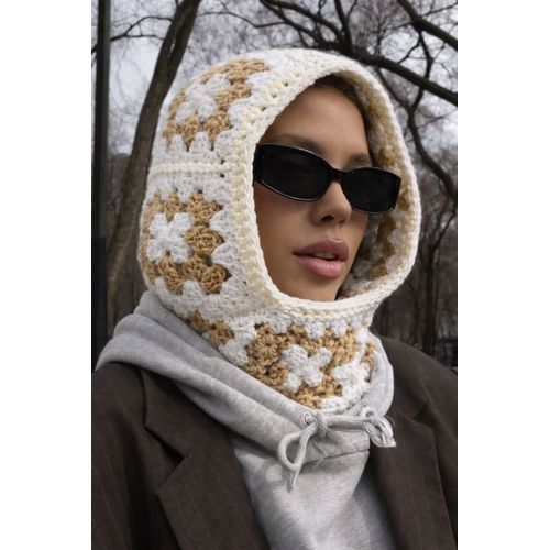 Cagoule Crochet Fait Main Écru & Beige – Balaclava Granny Squares Vintage – Pièce Unique Artisanale