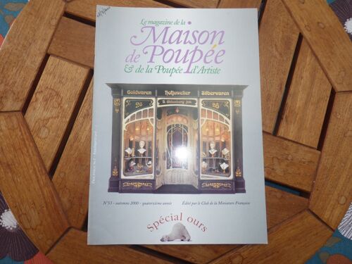 Le Magazine De La Maison De Poupée Et De La Poupée D'Artiste