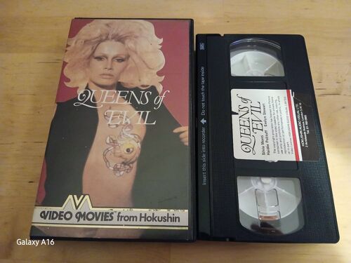Cassette Video Vhs Queens Of Evil