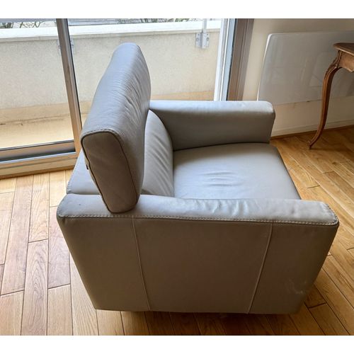Fauteuil Relax en cuir de vachette gris clair -Design NICOLETTI- achat 1080 e ttc vendu 195 e