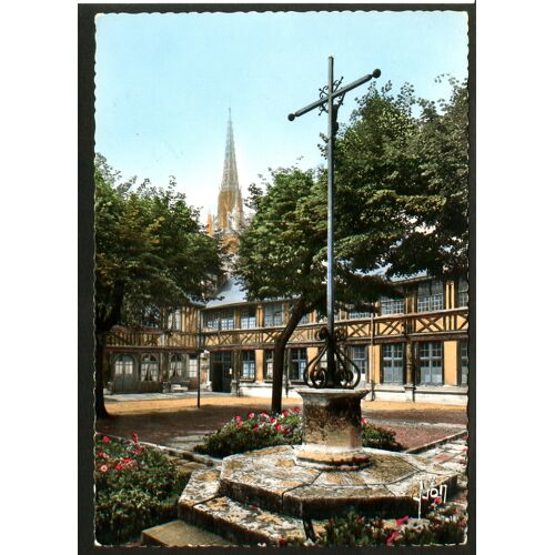 Carte Postale Rouen , Seine-Maritime , L’Aître St-Maclou