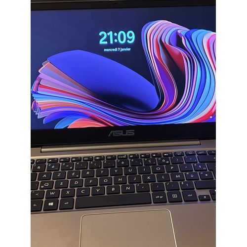 ASUS ZENBOOK UX 410 U. WINDOWS 11. Super rapide.I7. 16Go. SSD 256 Go + DD 1 To