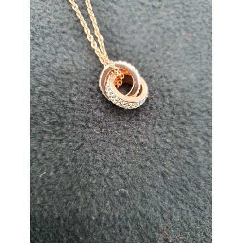 Pendentif Anneaux Entrelaces Incruster De Cristal Blanc Femme Swarovski