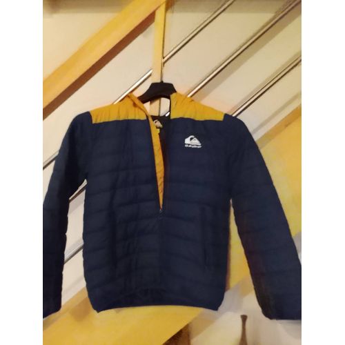 Manteau Quiksilver En Très Bon État Enfant 10ans
