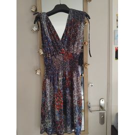 Robe Été Coloré Avec Manche Réglables Par Un Cordon De Serrage Fluide Et Agréable Sur La Peau