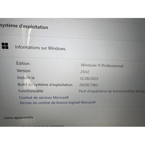 HP spectre x360 - 13 - aw002nf. 2en1.Bon état écran ligne ¿blanche¿ existante mais pas gênante pour l¿utilisation . I7 1065g7 16Go ram 512Go ram écran tactile 3840x2160. Batterie ok