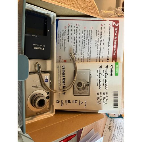 Canon powershot SD300 digital elph