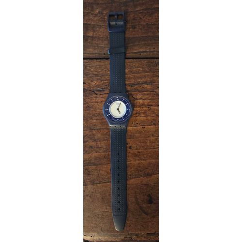 Montre Swatch Skin 2000 Sfn104