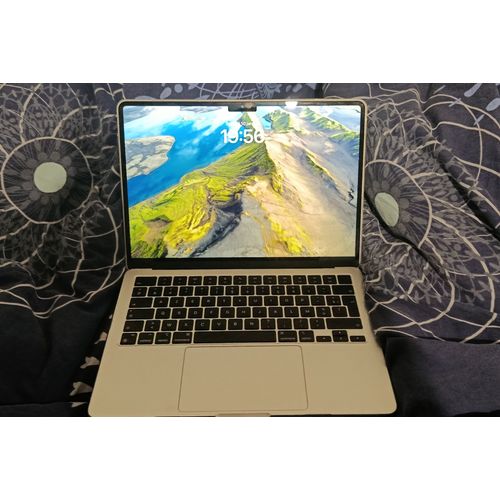 Apple MacBook Air CTO 13.6" (Liquid True Tone Retina Display) M3 (8 c?urs de CPU, 8 c?urs de GPU) 16 Go RAM 256 Go SSD [Début 2024, clavier autre] argent