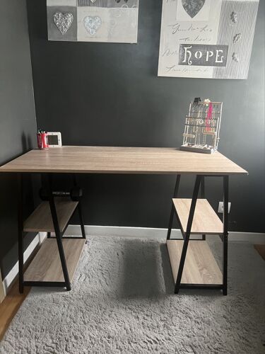 Bureau en bois 