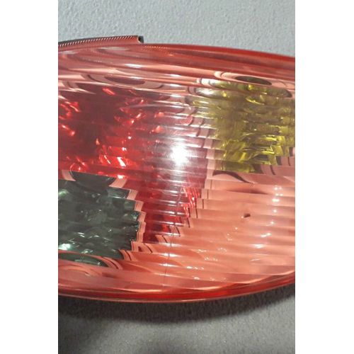 Feu Arriere Droit De Peugeot 206 Cc