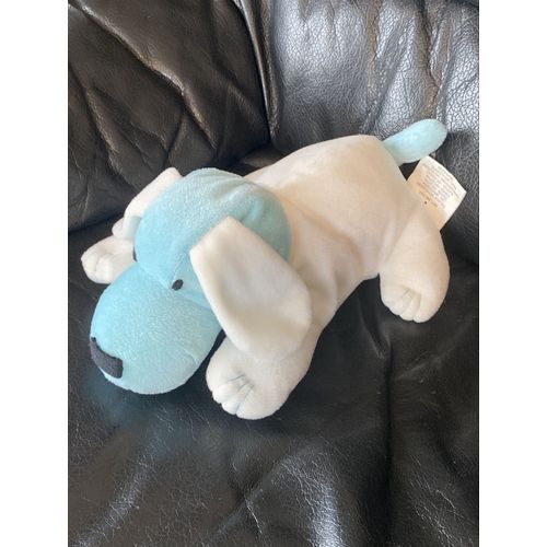 Doudou peluche chien bleu ciel et blanc allongé 26cm