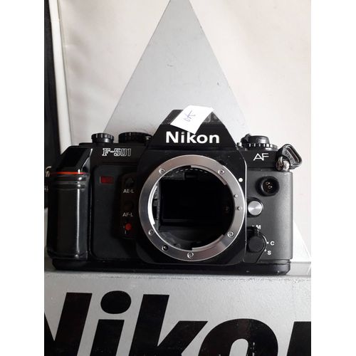 NIKON F-501 AF boitier nu