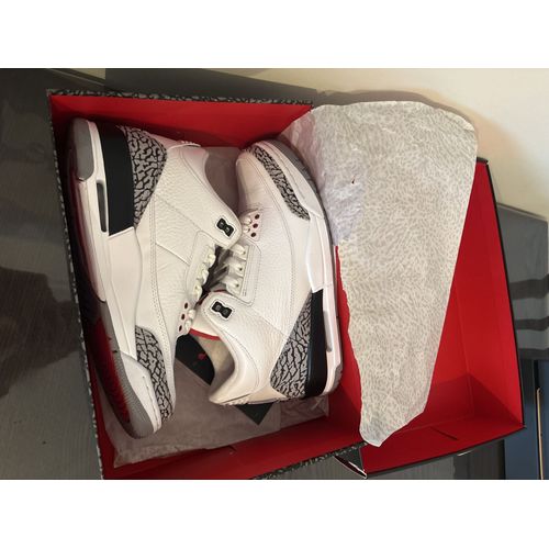 Jordan 3 White Cement - 42