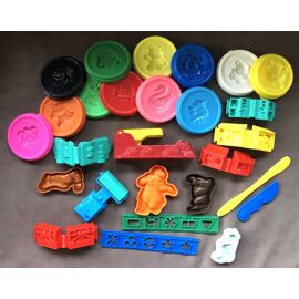 Lot de moules et accessoires pour pâte à modeler