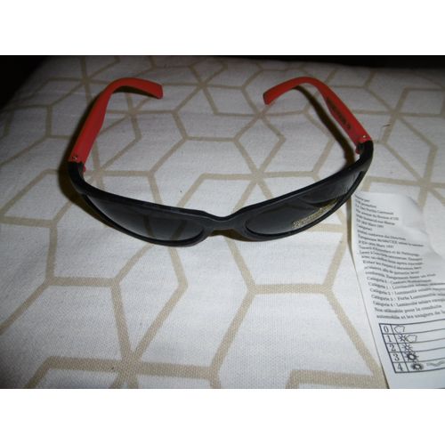 Lunette De Soleil Monture Cerclé Plastique Noire Branches Rouges Verres Ovales Bayard Poche Pour Enfant