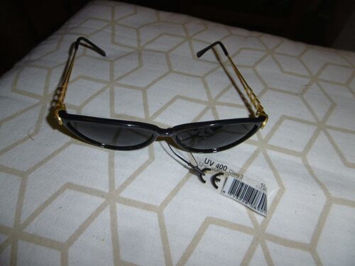 Lunette De Soleil Monture Bakélite Noir Verres Ovales Farbel 1543