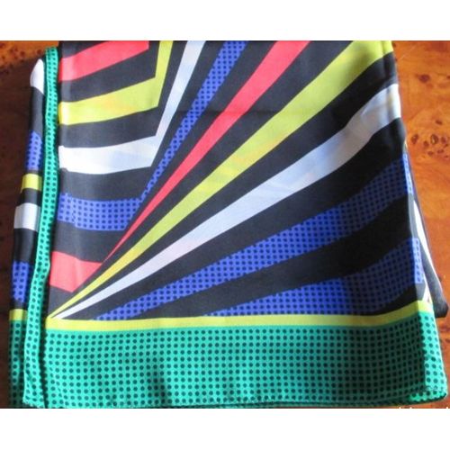Très Beau Foulard Aux Motifs Dissymétriques Et Aux Couleurs Chatoyantes (Vert, Bleu, Blanc, Jaune, Rouge, Noir) - 88x90cm - 100% Polyester - Marque Modissima