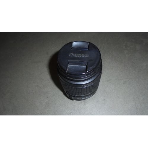 Objectif Canon Zoom Lens EF-S 18-55mm 1:3.5-5.6 III Macro 0.25m/0.87ft
