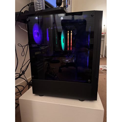 PC GAMER HAUT DE GAMME RTX 4060 Ti 8Go - Ryzen 5 5600 - 16Go RAM 3200MHz - 1To SSD NVMe - 1440p