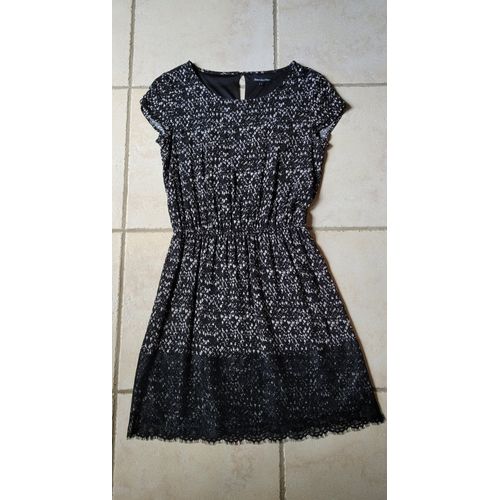 Robe Noire Avec Dentelle Best Mountain