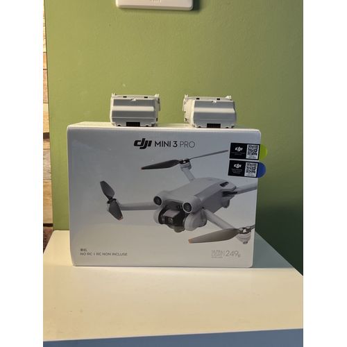 Drone Dji Mini 3 Pro , Drone Qui Est Neuf Car Ancien Était En Garantie Et Depuis J’Ai Achter Un Dji Air 3 , Donc C’Est Pour Cela Que Je Vend Le Mini 3 Pro Qui Est Neuf .