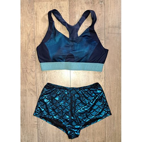 Ensemble De Pole Dance Sirene Bleu Ecailles Short Xs 34 Et Brassiere S Rembouré 36- Neuf - Envoi Très Rapide Et Soigne.