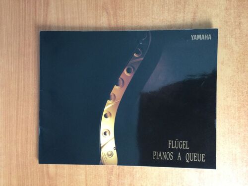 Flugel Pianos A Queue Yamaha