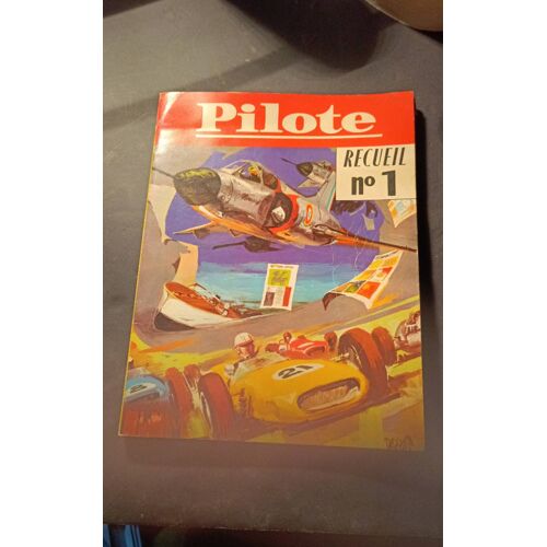 Recueil Pilote No 1 - Nos 201 À 205 - Le Demon Des Caraïbes - Tanguy Et Laverdure - Jaques Le Gall - Asterix - 1963 .
