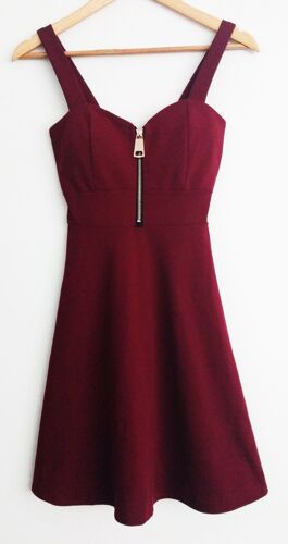 Robe Bustier Bordeaux. Zip Dore. Vera Moda. Polyester. Elasthanne. Taille 34 / 36
