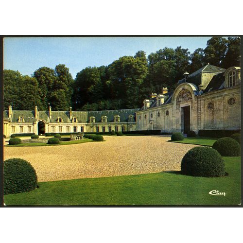 Carte Postale Vernon , Eure , Château De Bizy , La Cour Intérieure , À Droite Les Écuries Du Duc De Belle Isle , 1977