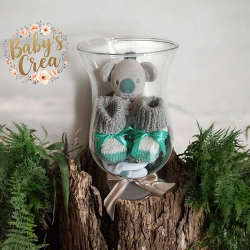 Chaussons bébé et doudou