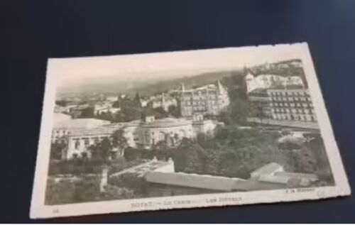 Carte Postale Puy De Dome Royat Le Casino Les Hotels Editeur Ll En L'état Sur Les Photos