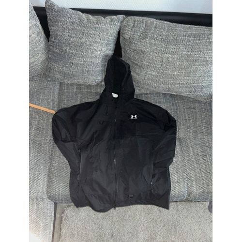 C’Est Imperméables Under Armor 