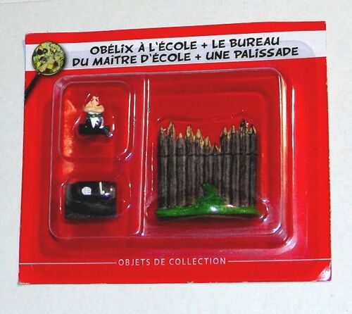 Asterix Obelix Le Village Hachette Figurine Collection Goscinny Uderzo 2016 Obélix À L'École + Le Bureau Du Maitre D'École + Une Palissade Les Éditions Albert René