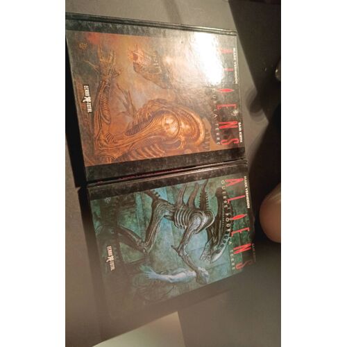 Lot De 2 Bandes Dessinées - Aliens - Guerre Pour La Terre - Verheiden Et Sam Kieth - Éditions Ecran Total - 1992 .