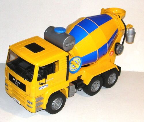 Camion Toupie Bruder bétonnière man chantier