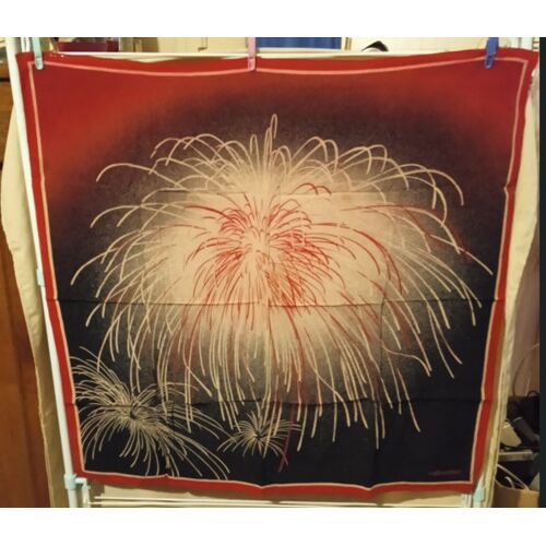 Vintage - Foulard - " Valentino " - 73 X 76 Cm Environ