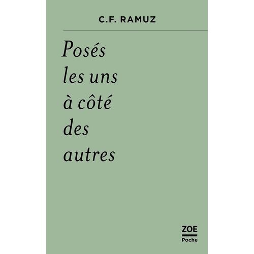 Posés Les Uns À Côté Des Autres
