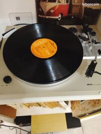 Platine vinyle / tourne disque