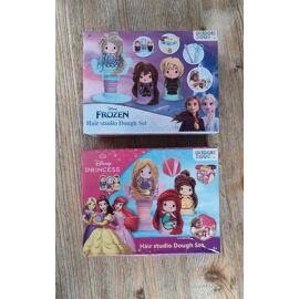 Lot jeux pate à modeler princesses